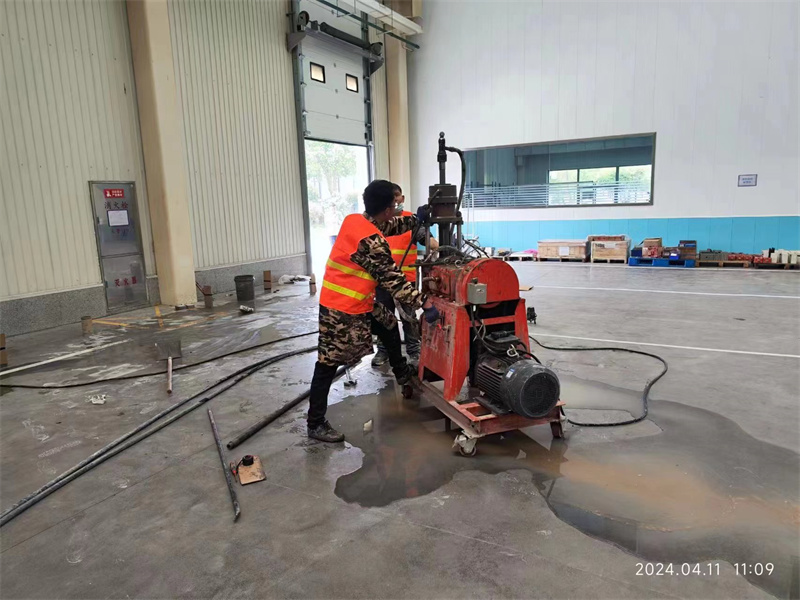 下城厂房地面下沉塌陷注浆加固施工